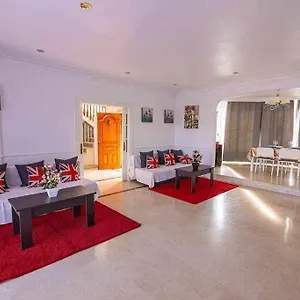 Lujosa En 7 Villa